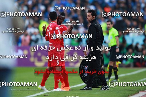 1069321, Tehran, Iran, لیگ برتر فوتبال ایران، Persian Gulf Cup، Week 25، Second Leg، Esteghlal 1 v 0 Persepolis on 2018/03/01 at Azadi Stadium