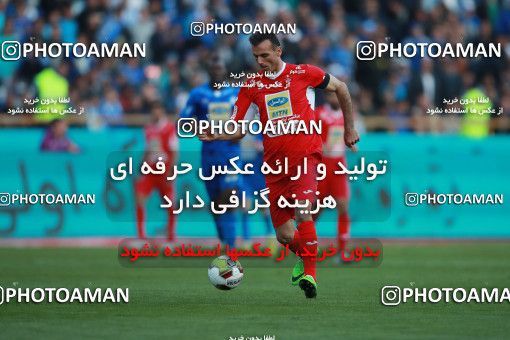 1069485, Tehran, Iran, لیگ برتر فوتبال ایران، Persian Gulf Cup، Week 25، Second Leg، Esteghlal 1 v 0 Persepolis on 2018/03/01 at Azadi Stadium