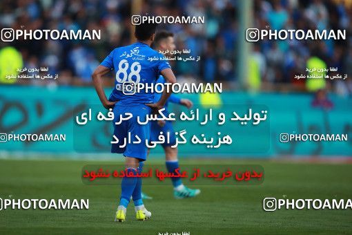 1069189, Tehran, Iran, لیگ برتر فوتبال ایران، Persian Gulf Cup، Week 25، Second Leg، Esteghlal 1 v 0 Persepolis on 2018/03/01 at Azadi Stadium