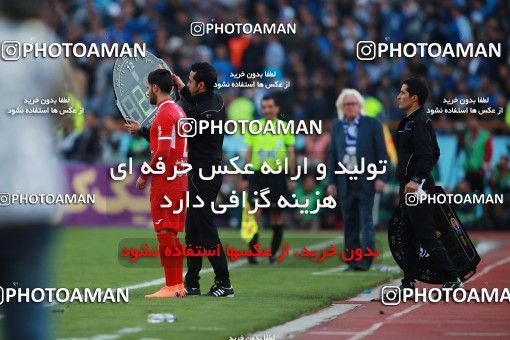 1069805, Tehran, Iran, لیگ برتر فوتبال ایران، Persian Gulf Cup، Week 25، Second Leg، Esteghlal 1 v 0 Persepolis on 2018/03/01 at Azadi Stadium
