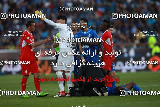 1069525, Tehran, Iran, لیگ برتر فوتبال ایران، Persian Gulf Cup، Week 25، Second Leg، Esteghlal 1 v 0 Persepolis on 2018/03/01 at Azadi Stadium