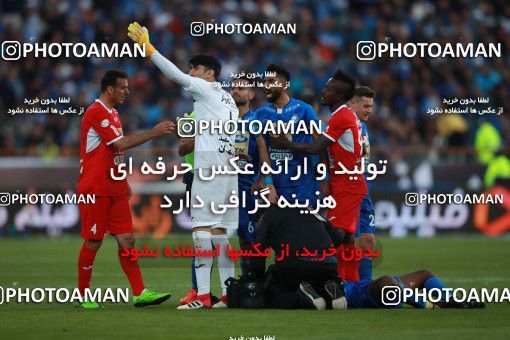 1069438, Tehran, Iran, لیگ برتر فوتبال ایران، Persian Gulf Cup، Week 25، Second Leg، Esteghlal 1 v 0 Persepolis on 2018/03/01 at Azadi Stadium