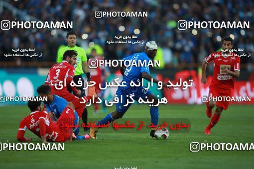 1069689, Tehran, Iran, لیگ برتر فوتبال ایران، Persian Gulf Cup، Week 25، Second Leg، Esteghlal 1 v 0 Persepolis on 2018/03/01 at Azadi Stadium