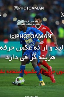 1069372, Tehran, Iran, لیگ برتر فوتبال ایران، Persian Gulf Cup، Week 25، Second Leg، Esteghlal 1 v 0 Persepolis on 2018/03/01 at Azadi Stadium