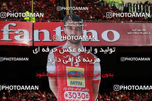 1069779, Tehran, Iran, لیگ برتر فوتبال ایران، Persian Gulf Cup، Week 25، Second Leg، Esteghlal 1 v 0 Persepolis on 2018/03/01 at Azadi Stadium