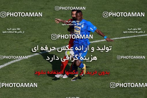 1024936, Tehran, Iran, لیگ برتر فوتبال ایران، Persian Gulf Cup، Week 25، Second Leg، Esteghlal 1 v 0 Persepolis on 2018/03/01 at Azadi Stadium