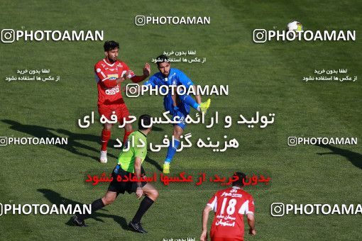 1026079, Tehran, Iran, لیگ برتر فوتبال ایران، Persian Gulf Cup، Week 25، Second Leg، Esteghlal 1 v 0 Persepolis on 2018/03/01 at Azadi Stadium