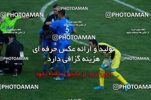 1025685, Tehran, Iran, لیگ برتر فوتبال ایران، Persian Gulf Cup، Week 25، Second Leg، Esteghlal 1 v 0 Persepolis on 2018/03/01 at Azadi Stadium