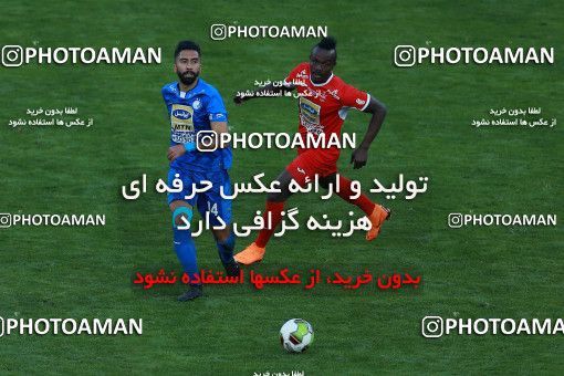 1025859, Tehran, Iran, لیگ برتر فوتبال ایران، Persian Gulf Cup، Week 25، Second Leg، Esteghlal 1 v 0 Persepolis on 2018/03/01 at Azadi Stadium