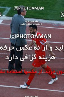 1026049, Tehran, Iran, لیگ برتر فوتبال ایران، Persian Gulf Cup، Week 25، Second Leg، Esteghlal 1 v 0 Persepolis on 2018/03/01 at Azadi Stadium