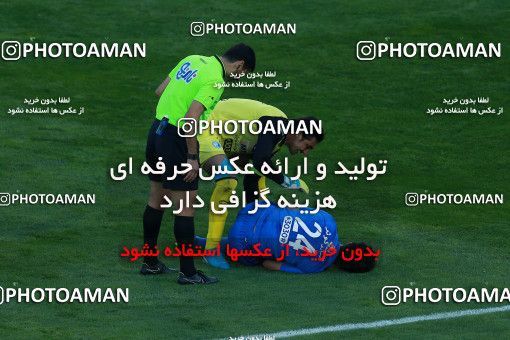1026062, Tehran, Iran, لیگ برتر فوتبال ایران، Persian Gulf Cup، Week 25، Second Leg، Esteghlal 1 v 0 Persepolis on 2018/03/01 at Azadi Stadium