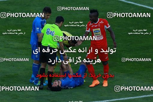 1025536, Tehran, Iran, لیگ برتر فوتبال ایران، Persian Gulf Cup، Week 25، Second Leg، Esteghlal 1 v 0 Persepolis on 2018/03/01 at Azadi Stadium