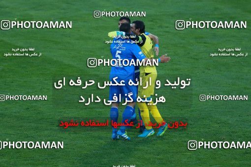 1025406, Tehran, Iran, لیگ برتر فوتبال ایران، Persian Gulf Cup، Week 25، Second Leg، Esteghlal 1 v 0 Persepolis on 2018/03/01 at Azadi Stadium