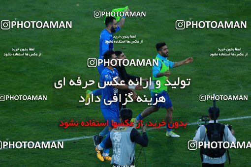 1025805, Tehran, Iran, لیگ برتر فوتبال ایران، Persian Gulf Cup، Week 25، Second Leg، Esteghlal 1 v 0 Persepolis on 2018/03/01 at Azadi Stadium