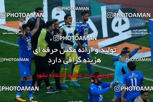 1025241, Tehran, Iran, لیگ برتر فوتبال ایران، Persian Gulf Cup، Week 25، Second Leg، Esteghlal 1 v 0 Persepolis on 2018/03/01 at Azadi Stadium