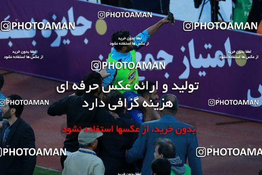 1024881, Tehran, Iran, لیگ برتر فوتبال ایران، Persian Gulf Cup، Week 25، Second Leg، Esteghlal 1 v 0 Persepolis on 2018/03/01 at Azadi Stadium