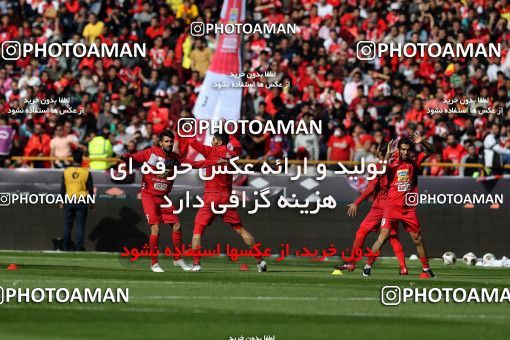 1021093, Tehran, Iran, لیگ برتر فوتبال ایران، Persian Gulf Cup، Week 25، Second Leg، Esteghlal 1 v 0 Persepolis on 2018/03/01 at Azadi Stadium