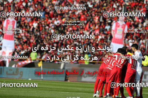 1021259, Tehran, Iran, لیگ برتر فوتبال ایران، Persian Gulf Cup، Week 25، Second Leg، Esteghlal 1 v 0 Persepolis on 2018/03/01 at Azadi Stadium