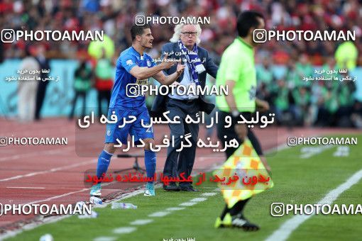 1021004, Tehran, Iran, لیگ برتر فوتبال ایران، Persian Gulf Cup، Week 25، Second Leg، Esteghlal 1 v 0 Persepolis on 2018/03/01 at Azadi Stadium