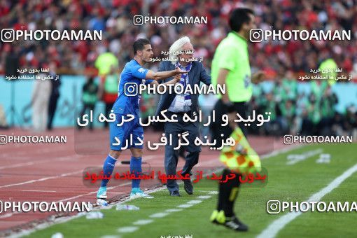 1021297, Tehran, Iran, لیگ برتر فوتبال ایران، Persian Gulf Cup، Week 25، Second Leg، Esteghlal 1 v 0 Persepolis on 2018/03/01 at Azadi Stadium