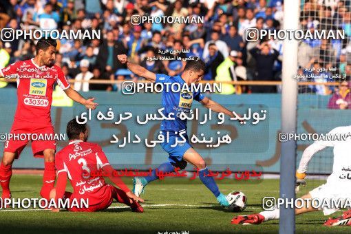 1021371, Tehran, Iran, لیگ برتر فوتبال ایران، Persian Gulf Cup، Week 25، Second Leg، Esteghlal 1 v 0 Persepolis on 2018/03/01 at Azadi Stadium