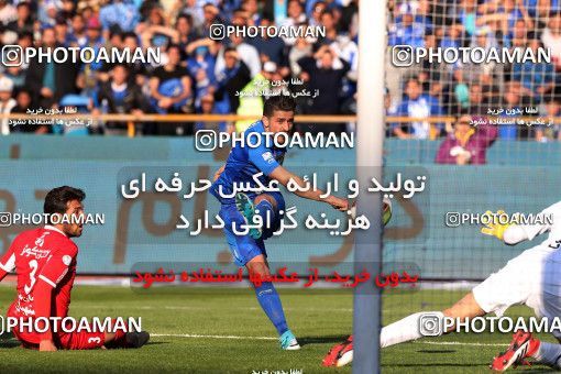 1020816, Tehran, Iran, لیگ برتر فوتبال ایران، Persian Gulf Cup، Week 25، Second Leg، Esteghlal 1 v 0 Persepolis on 2018/03/01 at Azadi Stadium