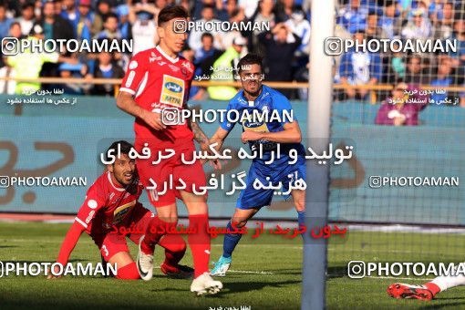 1020968, Tehran, Iran, لیگ برتر فوتبال ایران، Persian Gulf Cup، Week 25، Second Leg، Esteghlal 1 v 0 Persepolis on 2018/03/01 at Azadi Stadium
