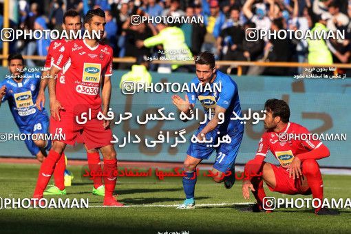 1021448, Tehran, Iran, لیگ برتر فوتبال ایران، Persian Gulf Cup، Week 25، Second Leg، Esteghlal 1 v 0 Persepolis on 2018/03/01 at Azadi Stadium