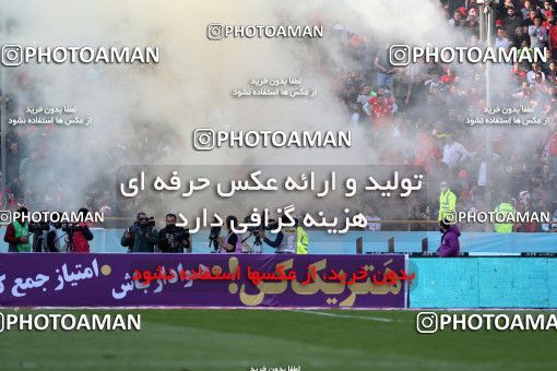 1020822, Tehran, Iran, لیگ برتر فوتبال ایران، Persian Gulf Cup، Week 25، Second Leg، Esteghlal 1 v 0 Persepolis on 2018/03/01 at Azadi Stadium