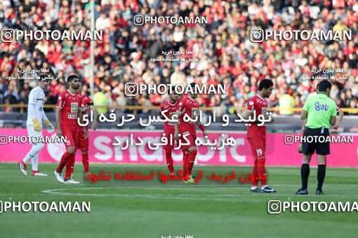 1020956, Tehran, Iran, لیگ برتر فوتبال ایران، Persian Gulf Cup، Week 25، Second Leg، Esteghlal 1 v 0 Persepolis on 2018/03/01 at Azadi Stadium