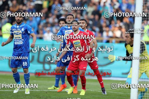 1021153, Tehran, Iran, لیگ برتر فوتبال ایران، Persian Gulf Cup، Week 25، Second Leg، Esteghlal 1 v 0 Persepolis on 2018/03/01 at Azadi Stadium