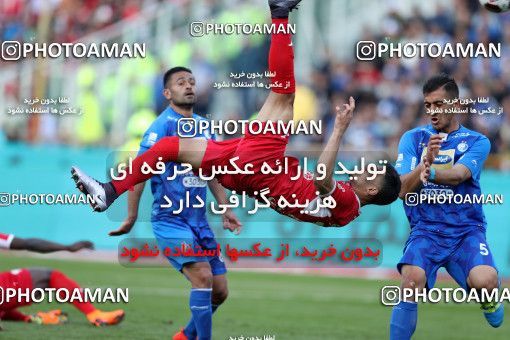 1020851, Tehran, Iran, لیگ برتر فوتبال ایران، Persian Gulf Cup، Week 25، Second Leg، Esteghlal 1 v 0 Persepolis on 2018/03/01 at Azadi Stadium