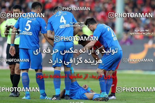 1020894, Tehran, Iran, لیگ برتر فوتبال ایران، Persian Gulf Cup، Week 25، Second Leg، Esteghlal 1 v 0 Persepolis on 2018/03/01 at Azadi Stadium