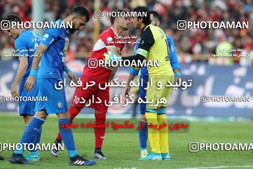 1021146, Tehran, Iran, لیگ برتر فوتبال ایران، Persian Gulf Cup، Week 25، Second Leg، Esteghlal 1 v 0 Persepolis on 2018/03/01 at Azadi Stadium