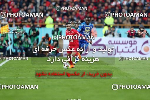 1021545, Tehran, Iran, لیگ برتر فوتبال ایران، Persian Gulf Cup، Week 25، Second Leg، Esteghlal 1 v 0 Persepolis on 2018/03/01 at Azadi Stadium