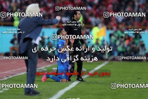 1020916, Tehran, Iran, لیگ برتر فوتبال ایران، Persian Gulf Cup، Week 25، Second Leg، Esteghlal 1 v 0 Persepolis on 2018/03/01 at Azadi Stadium