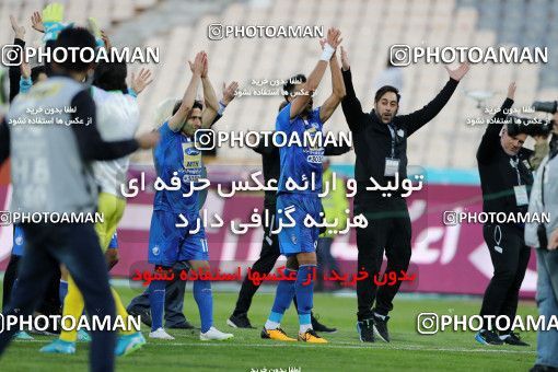 1021329, Tehran, Iran, لیگ برتر فوتبال ایران، Persian Gulf Cup، Week 25، Second Leg، Esteghlal 1 v 0 Persepolis on 2018/03/01 at Azadi Stadium