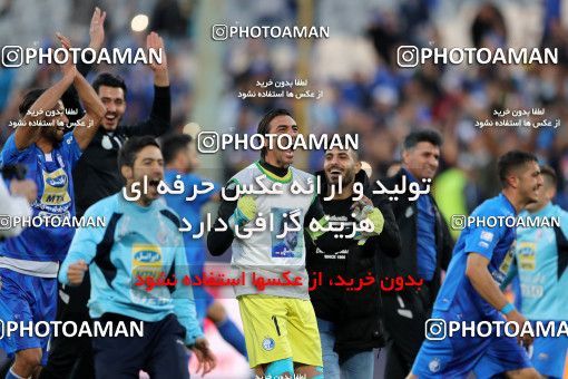 1021618, Tehran, Iran, لیگ برتر فوتبال ایران، Persian Gulf Cup، Week 25، Second Leg، Esteghlal 1 v 0 Persepolis on 2018/03/01 at Azadi Stadium