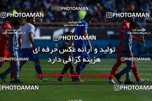 1018251, Tehran, Iran, لیگ برتر فوتبال ایران، Persian Gulf Cup، Week 25، Second Leg، Esteghlal 1 v 0 Persepolis on 2018/03/01 at Azadi Stadium