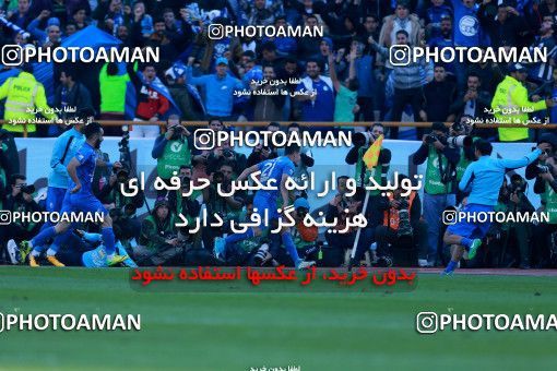 1018409, Tehran, Iran, لیگ برتر فوتبال ایران، Persian Gulf Cup، Week 25، Second Leg، Esteghlal 1 v 0 Persepolis on 2018/03/01 at Azadi Stadium