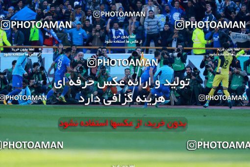 1018533, Tehran, Iran, لیگ برتر فوتبال ایران، Persian Gulf Cup، Week 25، Second Leg، Esteghlal 1 v 0 Persepolis on 2018/03/01 at Azadi Stadium