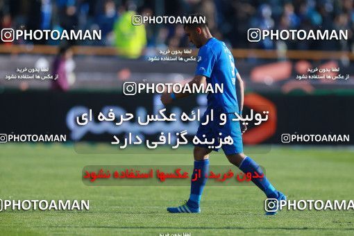 1018748, Tehran, Iran, لیگ برتر فوتبال ایران، Persian Gulf Cup، Week 25، Second Leg، Esteghlal 1 v 0 Persepolis on 2018/03/01 at Azadi Stadium