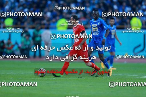 1019048, Tehran, Iran, لیگ برتر فوتبال ایران، Persian Gulf Cup، Week 25، Second Leg، Esteghlal 1 v 0 Persepolis on 2018/03/01 at Azadi Stadium