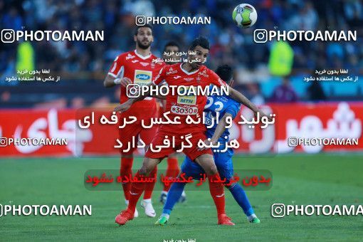 1019016, Tehran, Iran, لیگ برتر فوتبال ایران، Persian Gulf Cup، Week 25، Second Leg، Esteghlal 1 v 0 Persepolis on 2018/03/01 at Azadi Stadium