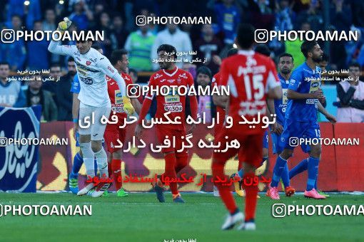 1018279, Tehran, Iran, لیگ برتر فوتبال ایران، Persian Gulf Cup، Week 25، Second Leg، Esteghlal 1 v 0 Persepolis on 2018/03/01 at Azadi Stadium