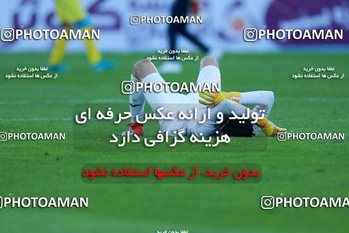 1018604, Tehran, Iran, لیگ برتر فوتبال ایران، Persian Gulf Cup، Week 25، Second Leg، Esteghlal 1 v 0 Persepolis on 2018/03/01 at Azadi Stadium