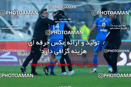 1018518, Tehran, Iran, لیگ برتر فوتبال ایران، Persian Gulf Cup، Week 25، Second Leg، Esteghlal 1 v 0 Persepolis on 2018/03/01 at Azadi Stadium