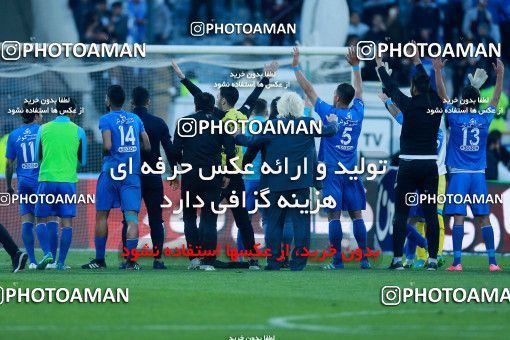 1019125, Tehran, Iran, لیگ برتر فوتبال ایران، Persian Gulf Cup، Week 25، Second Leg، Esteghlal 1 v 0 Persepolis on 2018/03/01 at Azadi Stadium