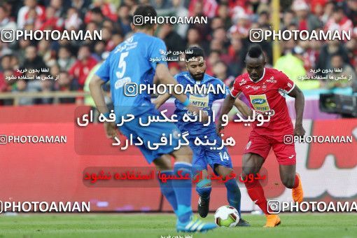 1141234, Tehran, Iran, لیگ برتر فوتبال ایران، Persian Gulf Cup، Week 25، Second Leg، Esteghlal 1 v 0 Persepolis on 2018/03/01 at Azadi Stadium