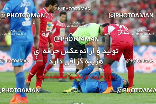 1140606, Tehran, Iran, لیگ برتر فوتبال ایران، Persian Gulf Cup، Week 25، Second Leg، Esteghlal 1 v 0 Persepolis on 2018/03/01 at Azadi Stadium